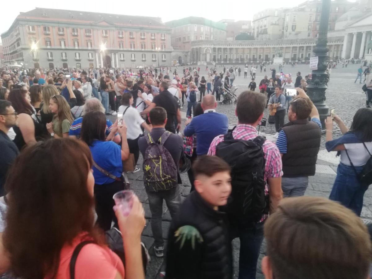 Bnb Simy3 Napoli Ngoại thất bức ảnh